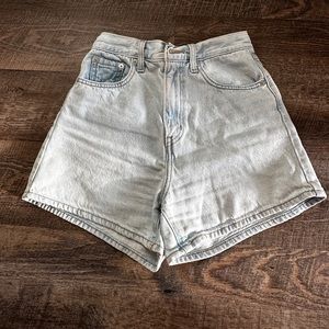 Levi’s highwaisted shorts